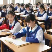 年四川省普通高中毕业生招生考试中文科类考生平均分是多少？