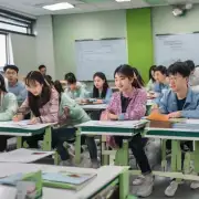 在黑龙江农业经济职业学院上学期间学生应该如何准备自己未来的就业机会或创业计划呢？