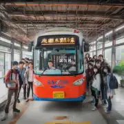 对于没有汽车的朋友来说他们可以从哪里坐公共汽车或者火车前往杨凌职业技术学院？