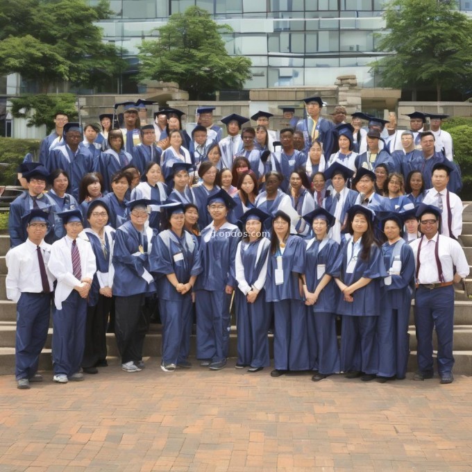 鹤壁职业技术学院的老师们是否拥有硕士学位？